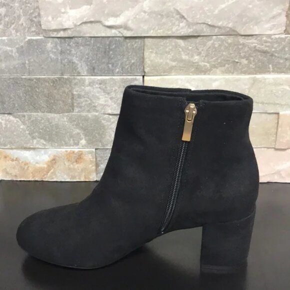 Rockport Total Motion Oaklee Ruffle Bootie - Picture 4 of 6